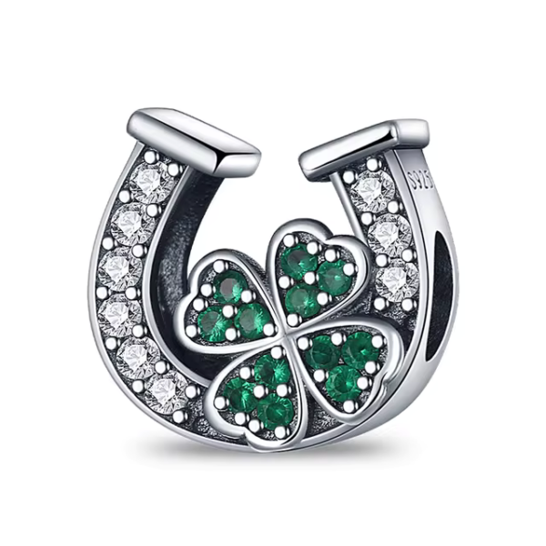 Charm de Herradura y Trebol con cristales verdes