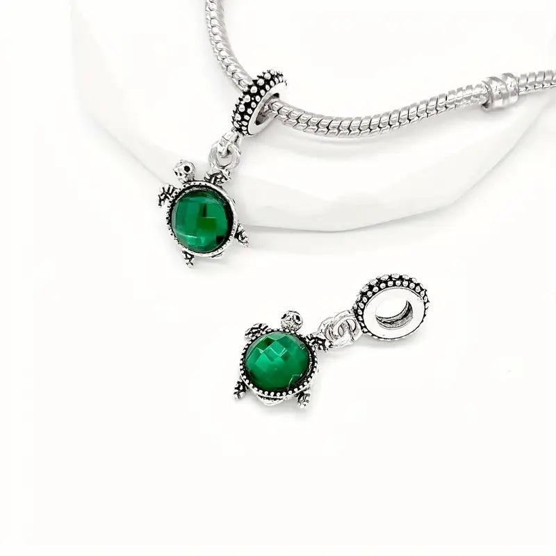 Charm Tortuga