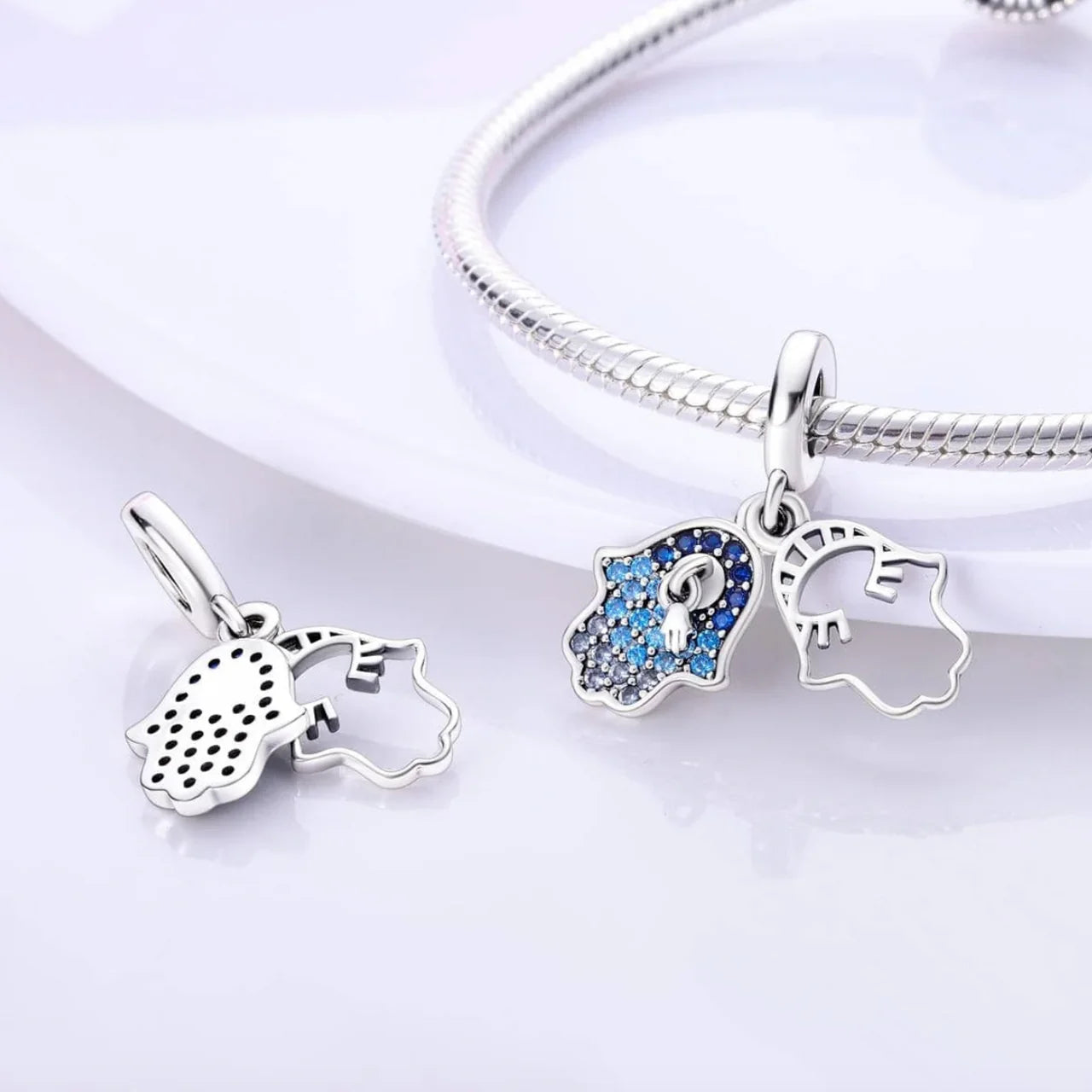 Charm Hamsa Azul Diamantado
