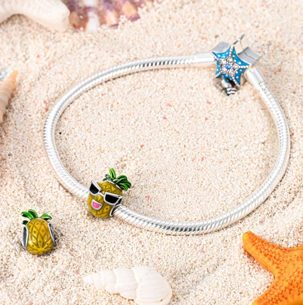 Charm Piña Tropical con Lentes