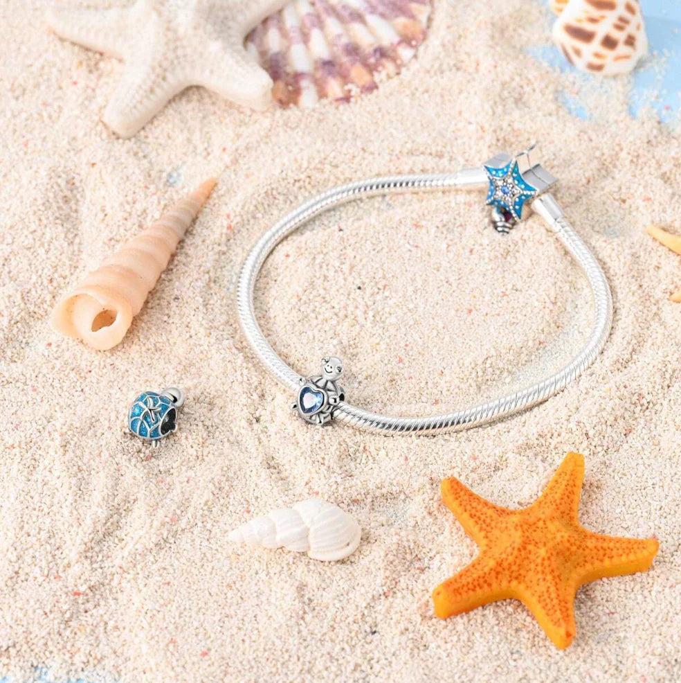 Charm Tortuga Azul y Corazon Azul