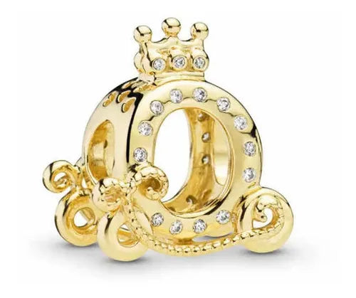 Charm Carroza Dorada