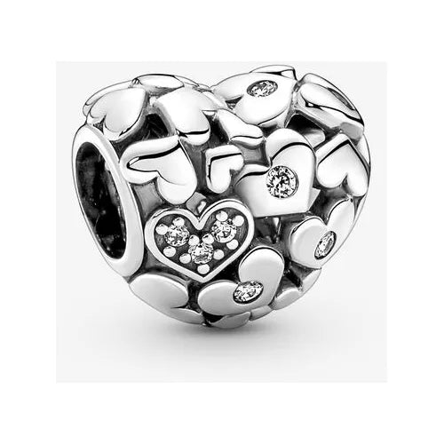 Charm Corazon con Corazones Plateadas