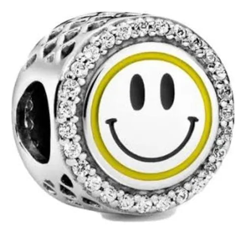 Charm Carita Feliz entre Diamantes