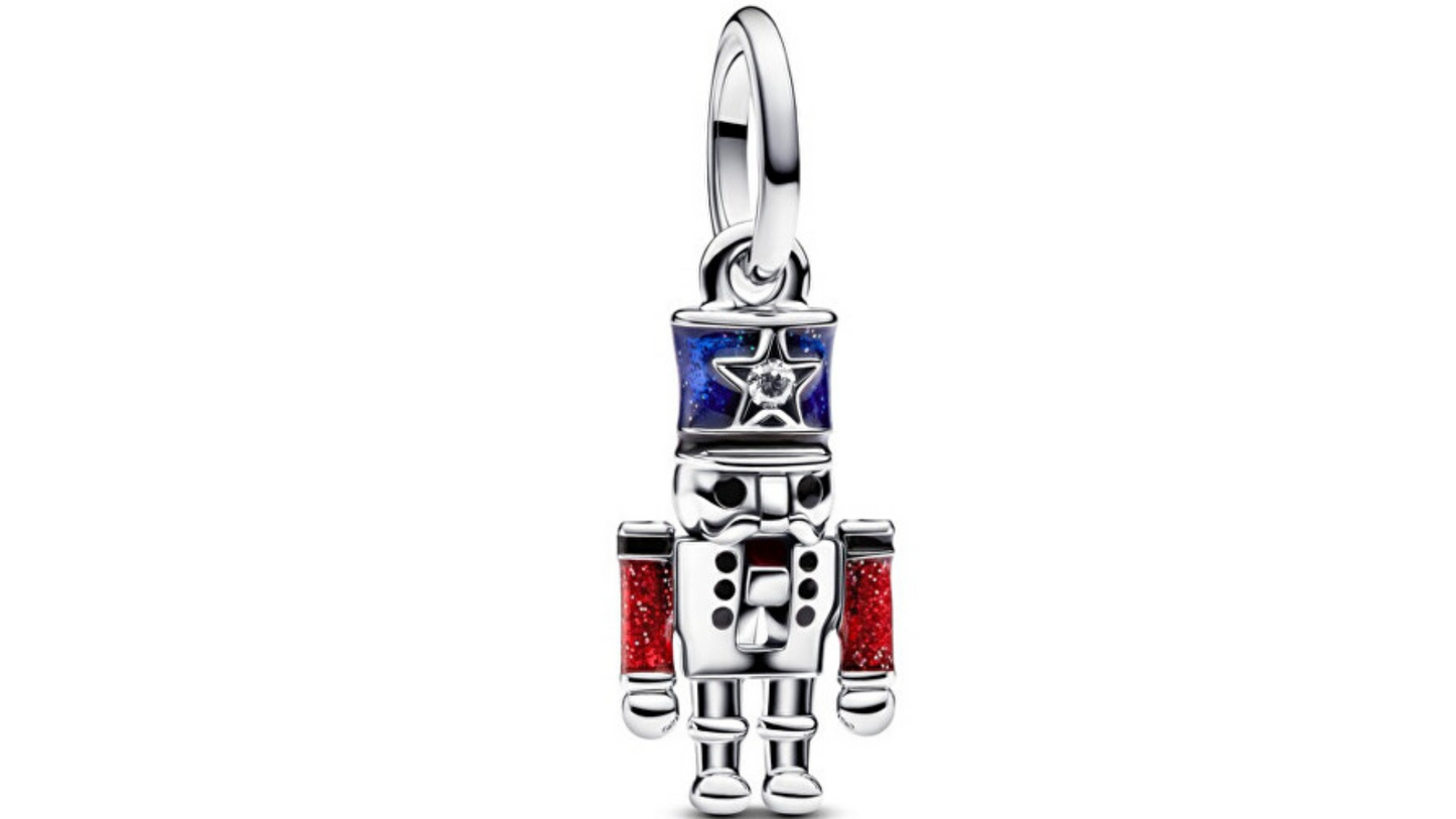 Charm Cascanueces