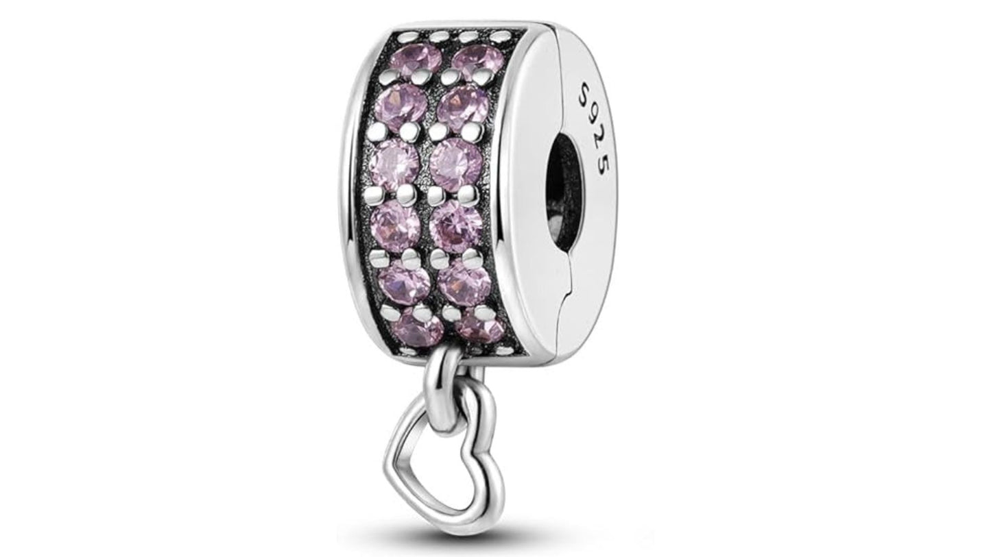 Clip de Seguridad Con Gemas Rosas y Colgante Corazon