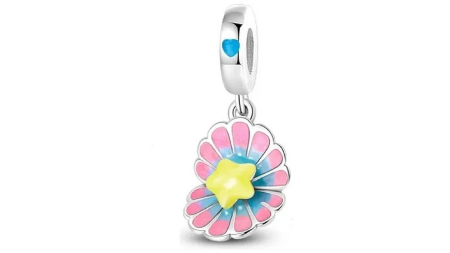Charm Estrella entre Colores