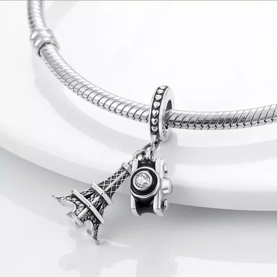 Charm Torre Eiffel & C√°mara