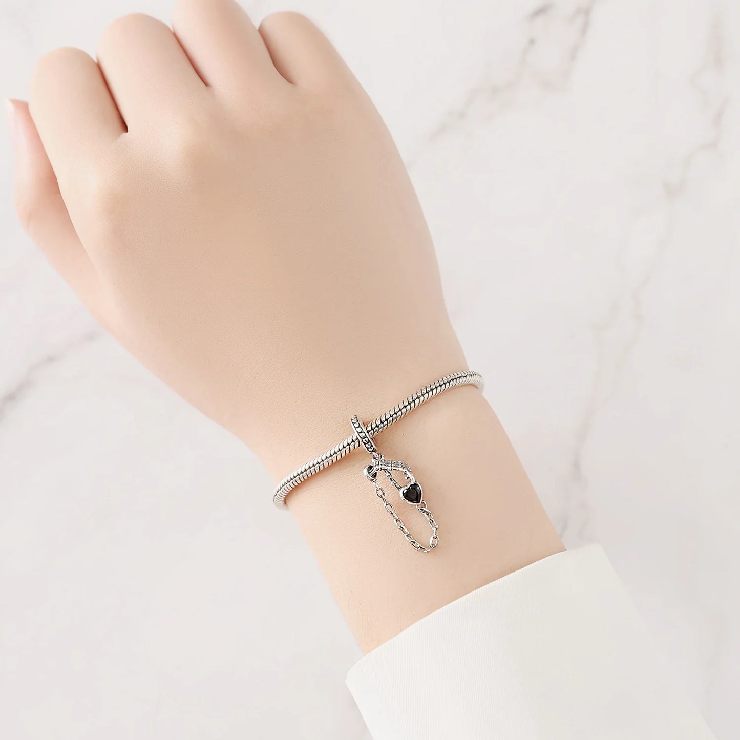 Charm Esqueleto con Corazon