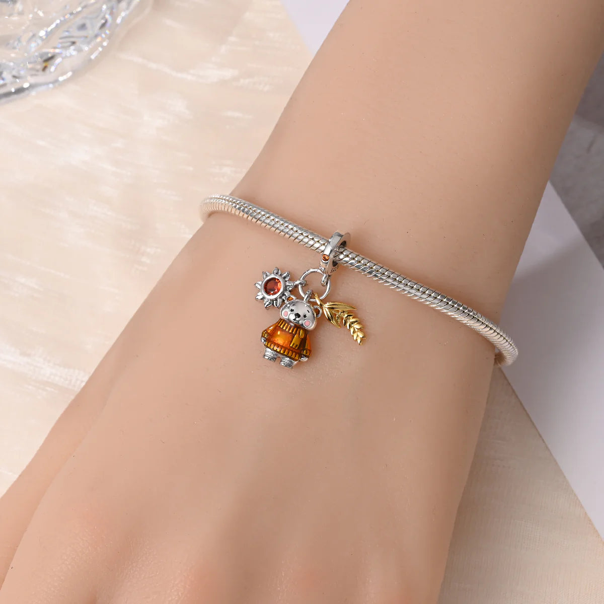 Charm Sol, Osito del Otoño y Trigo