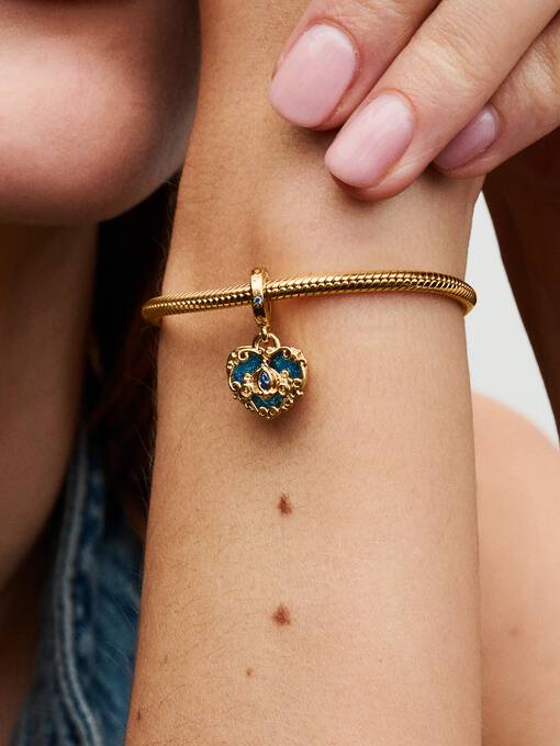 Charm Colgante Doble Carruaje y Corazón