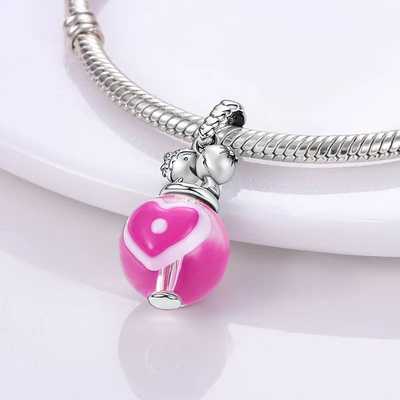 Charm Esfera Rosa y Pareja Enamorada
