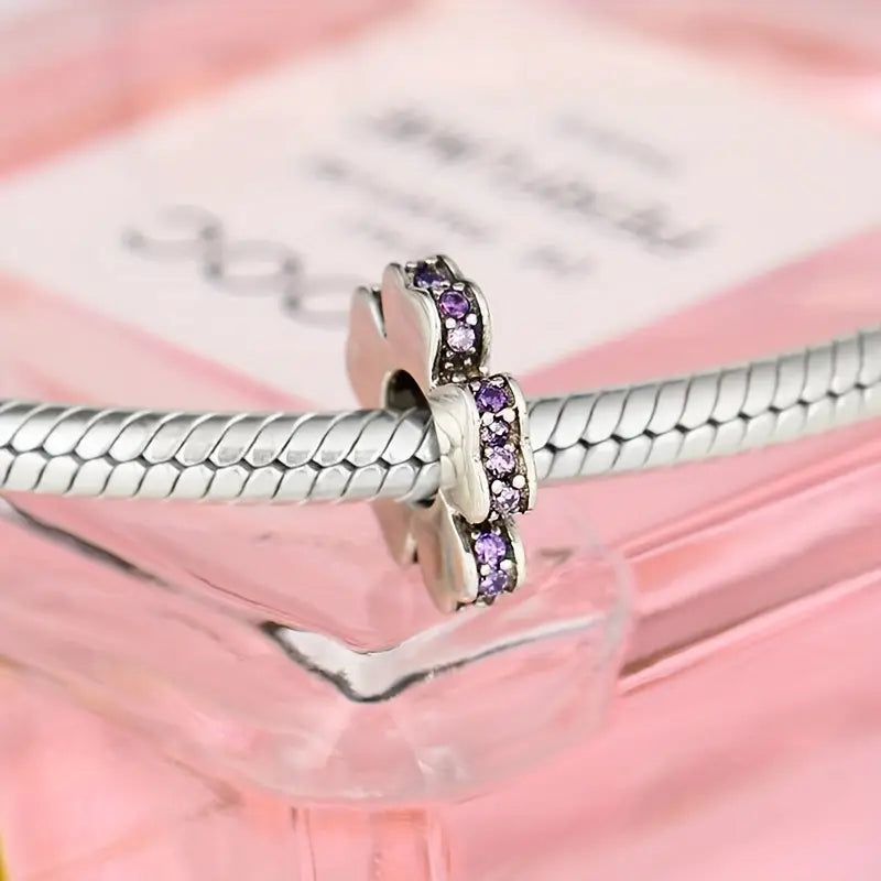 Charm Forma de Flor con Gemas Rosas
