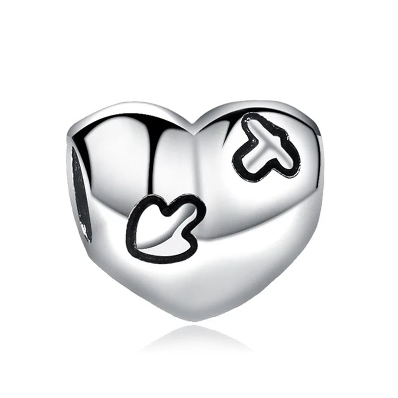 Charm Corazon y Flecha Plateado