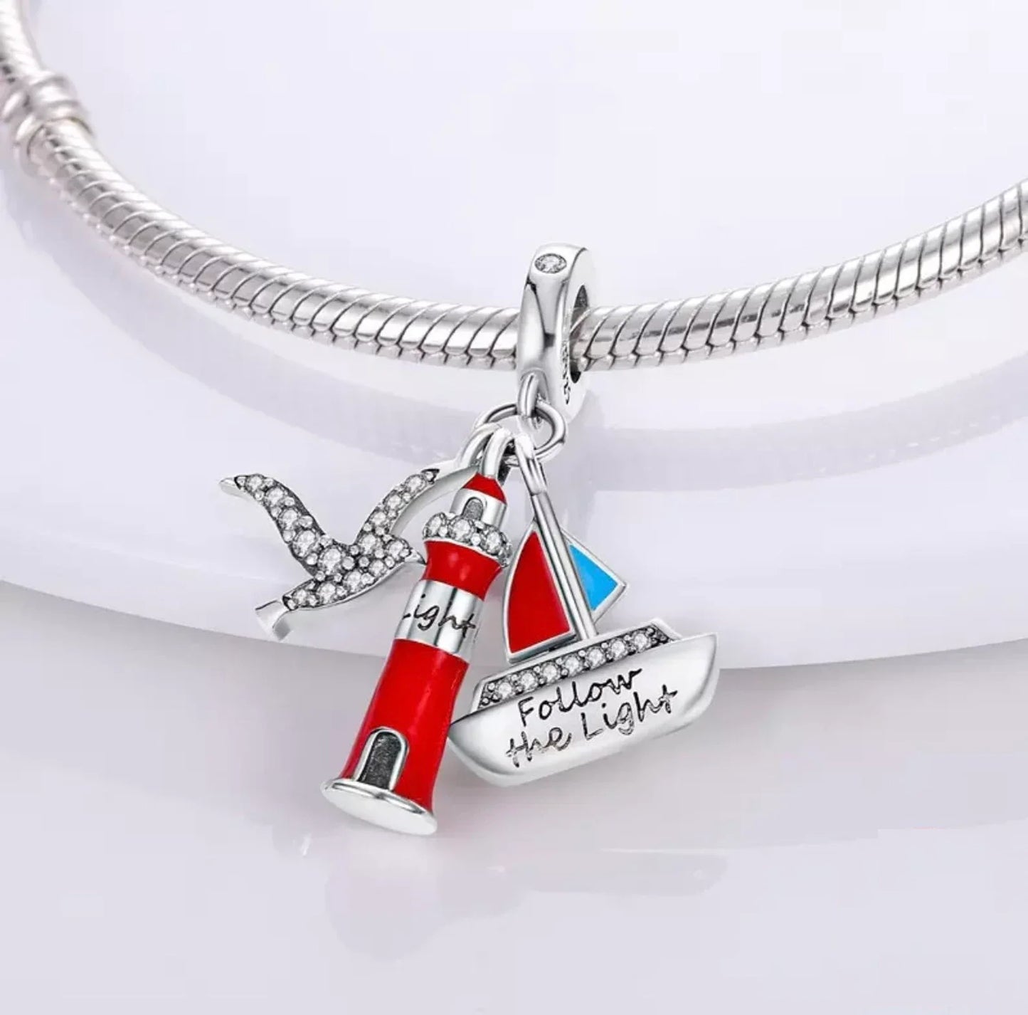 Charm Faro, Barco y Ave