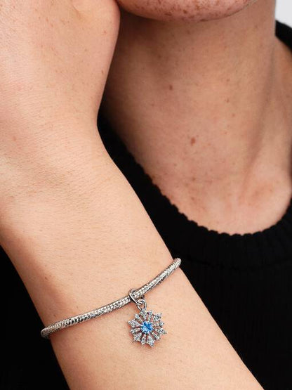 Charm colgante Copo de Nieve y Reina Ellsa de Frozzen
