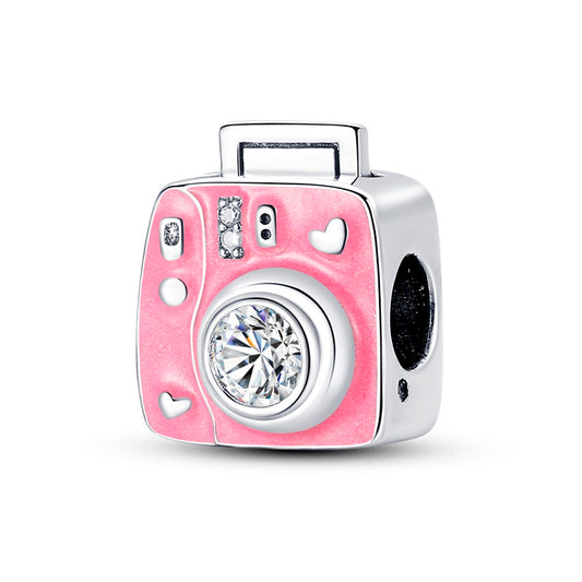 Charm C√°mara Brillante