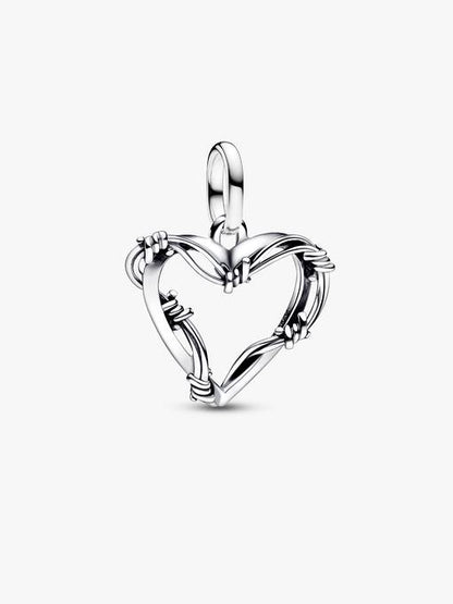 Charm Medallón Corazón de alambre