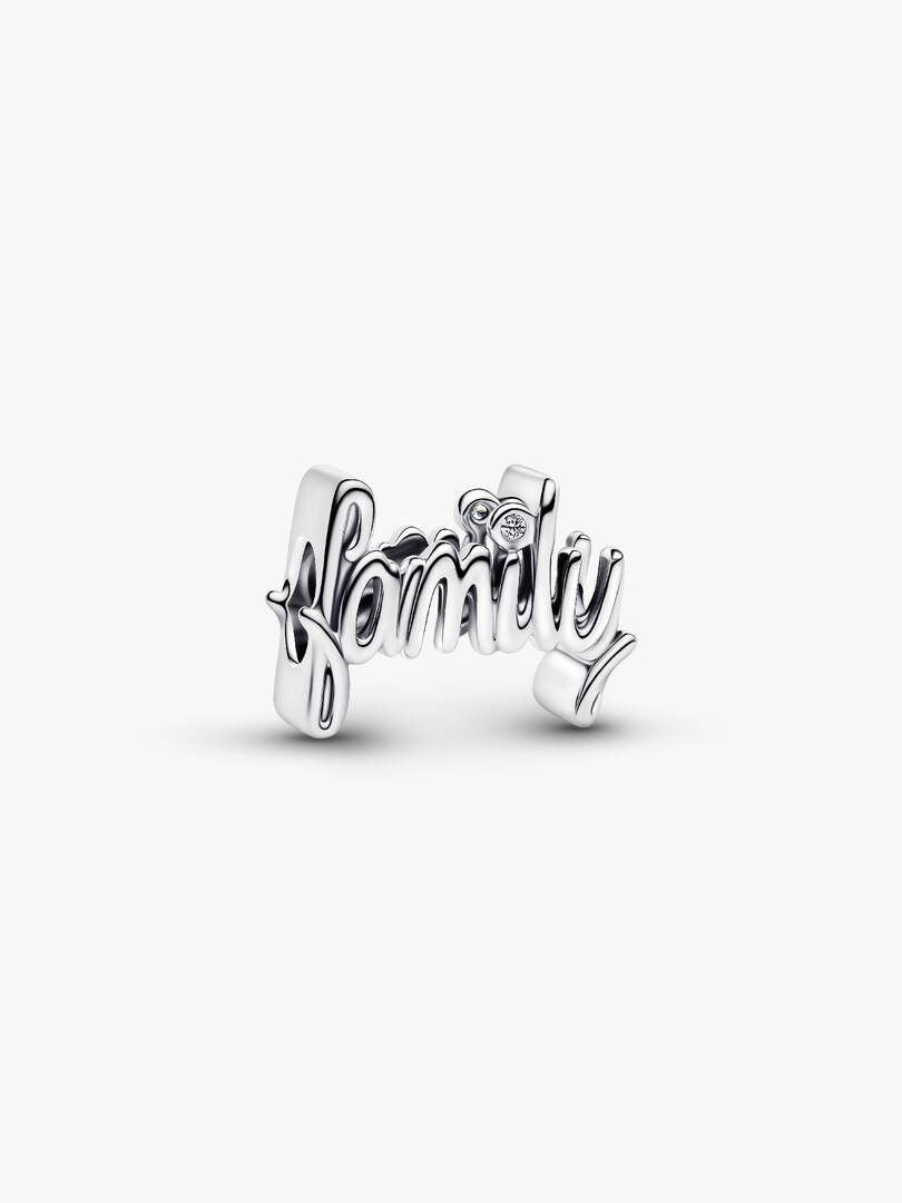 Charm Familia escrito a mano