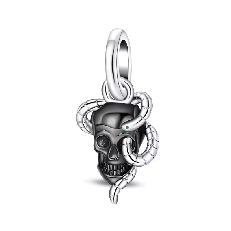 Charm Calavera y Serpiente Plateada