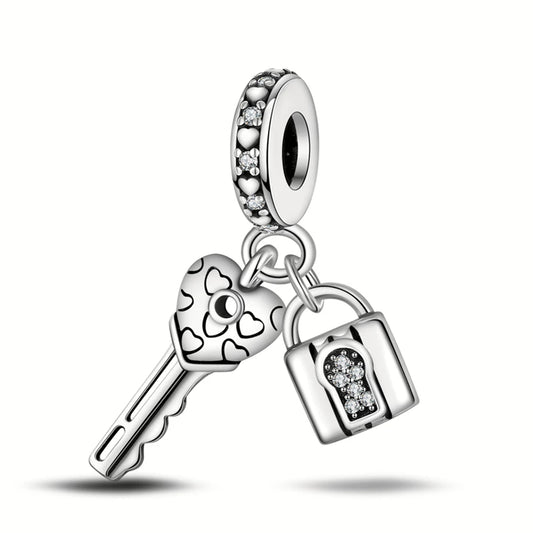 Charm Llave de Amor Eterno