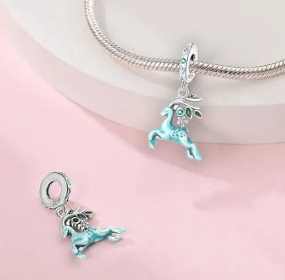 Charm Venado de Bosque Esmeralda