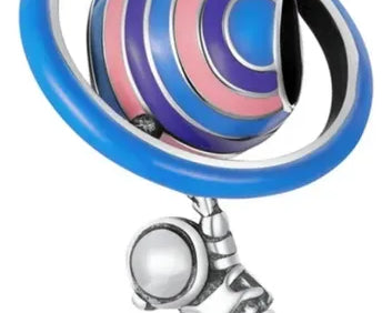 D_NQ_NP_756898-MLM71224101615_082023-O-charm-de-astronauta-y-planeta-saturno-en-plata-925-joyeria.webp