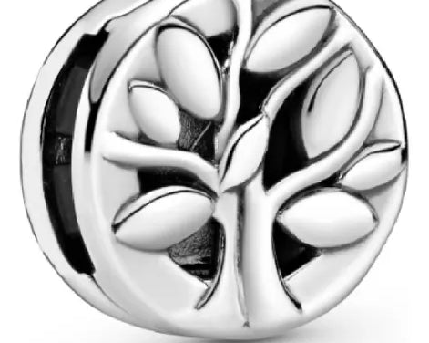 D_NQ_NP_983215-MLC70459774624_072023-O-charm-plano-arbol-de-la-vida-en-plata-925-silver-heart.webp