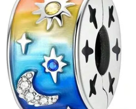 D_NQ_NP_987019-MLM77298034864_072024-O-charm-clip-separador-plata-real-s925-estrella-luna-sol.webp