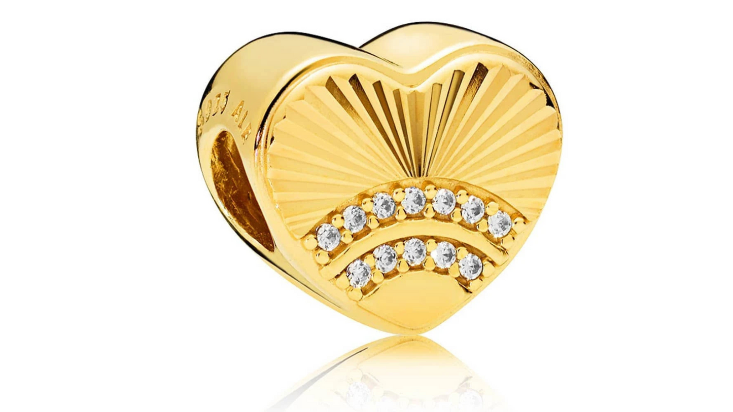 Charm Corazon Con Destellos Dorados