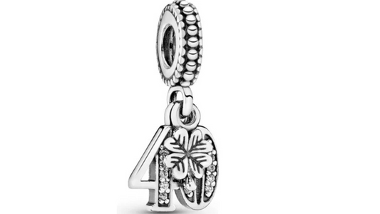 Charm Numero "40"