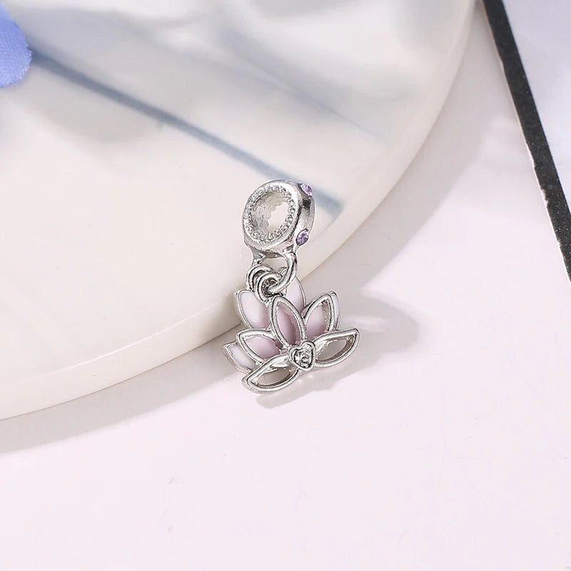 Charm Flor de Loto Rosa