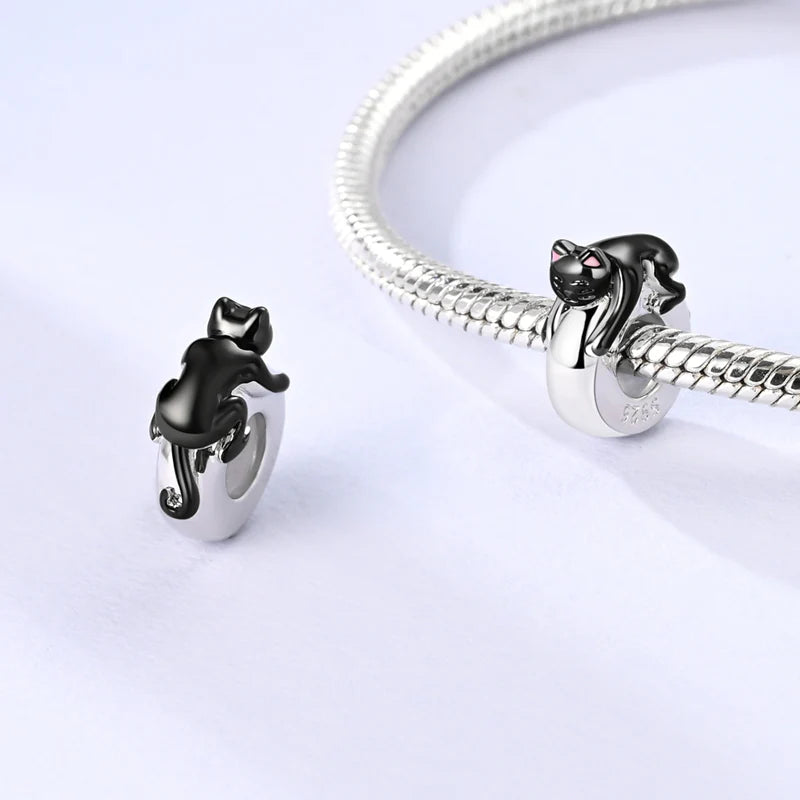 Charm Gatito Negro