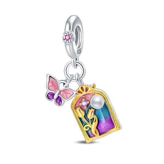 Charm Mariposa y Ventana Rosa
