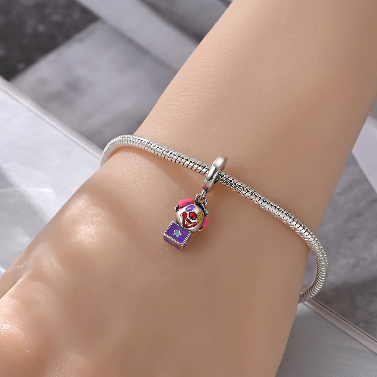 Charm Caja Sorpresa "Payaso"