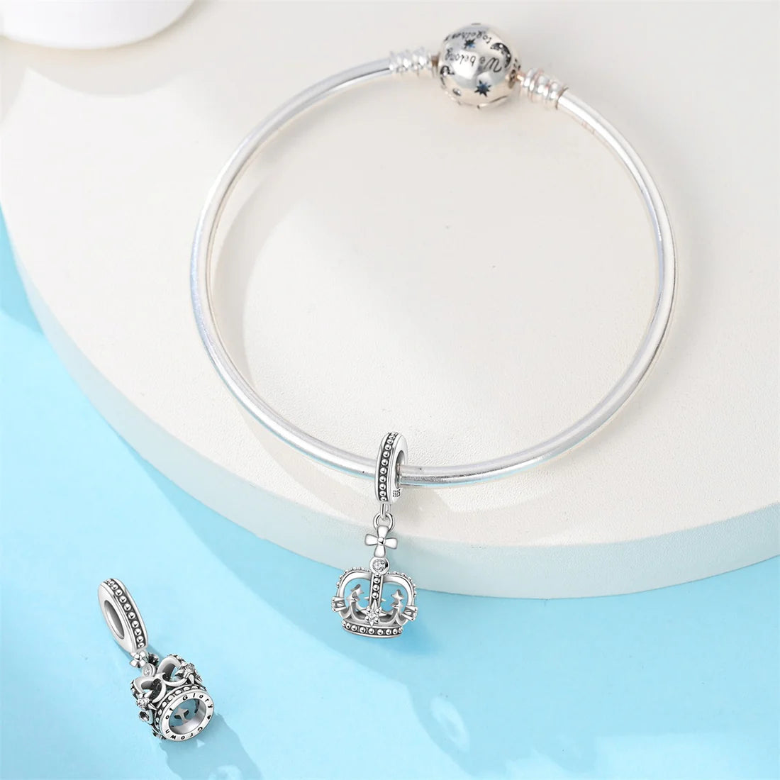 Charm Corona Plateada