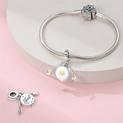 Charm Huevo Estrellado con Huellas de Mascotas