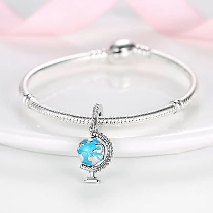 Charm Globo Terr√°queo Celeste