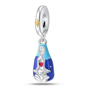 Charm Virgen Maria Celestial con Corazon Sagrado