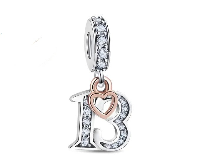 Charm de Numeros con Corazon