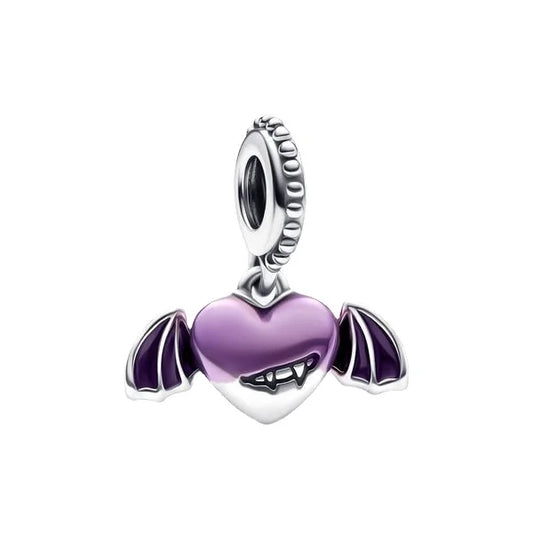 Charm Corazon con Alas de Murcielago