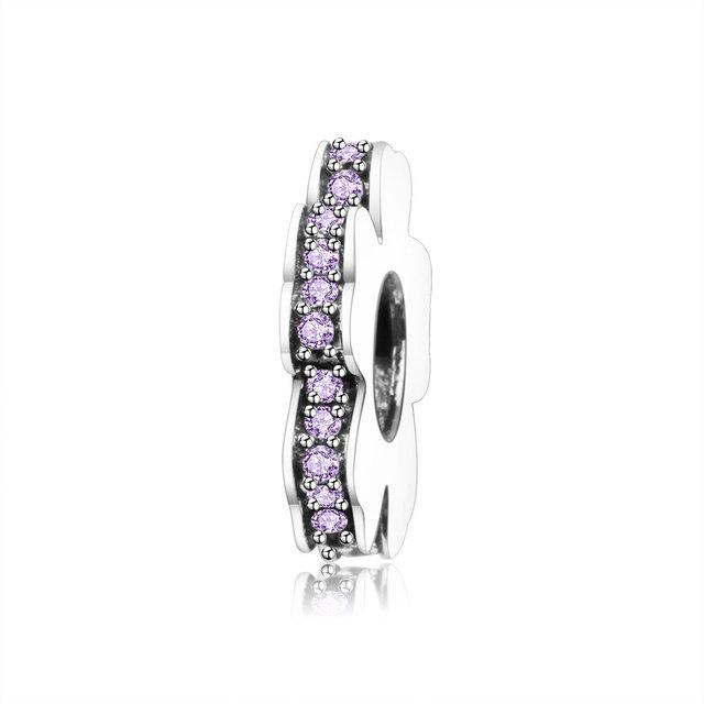 Charm Forma de Flor con Gemas Rosas