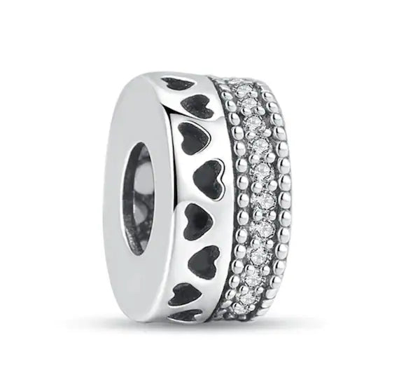 Charm Circulo "Corazones y Destellos"