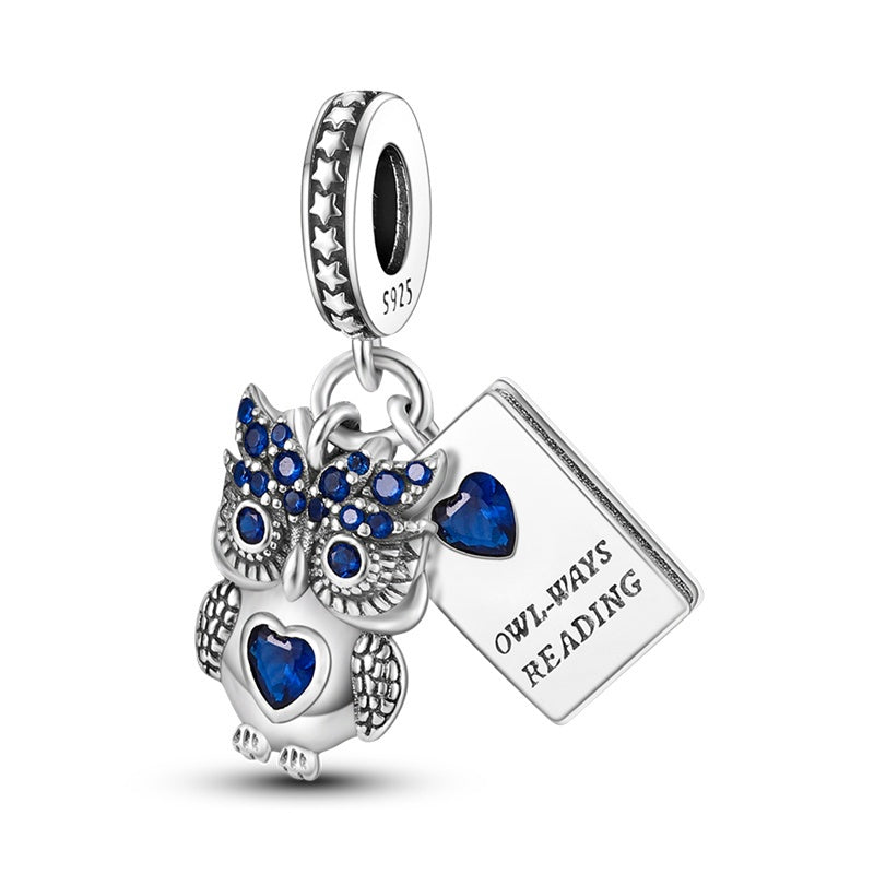 Charm "Buho Lector" con Gemas